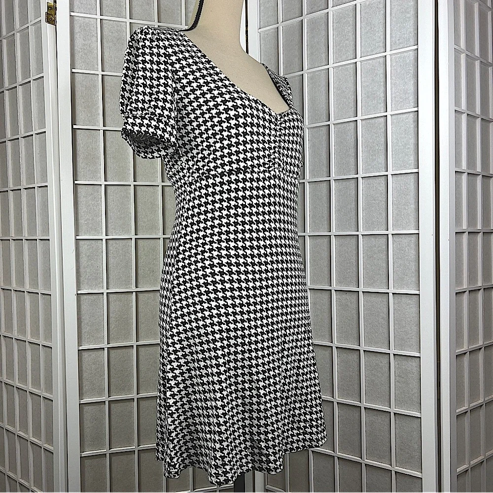 OBEY Houndstooth Mini Dress | Stretch Knit Cap Sleeve | Sz Small HOST PICK! NWOT